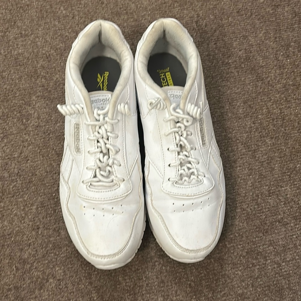 Reebok Classic Women’s 9 - All White
